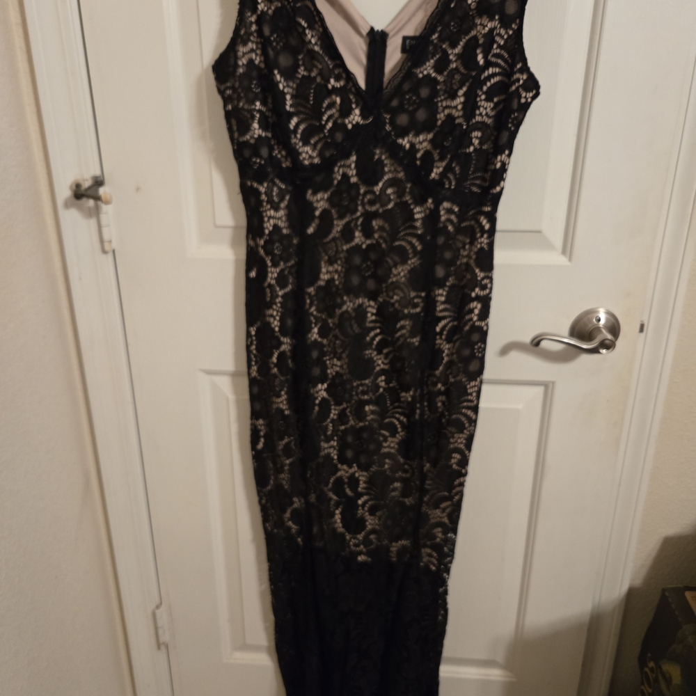 Enfocus Studio Black and Cream Lace Dress